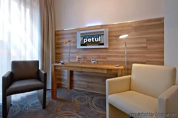 Petul Residenz إسن
